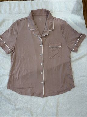 Cozy Earth Short Sleeve Pajama Top in Dusty Mauve with White Piping